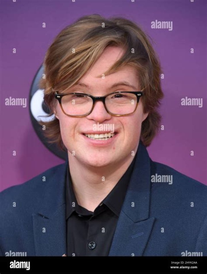 Cole Sibus- Age, Height, Net Worth, Girlfriend, Career, Nationality