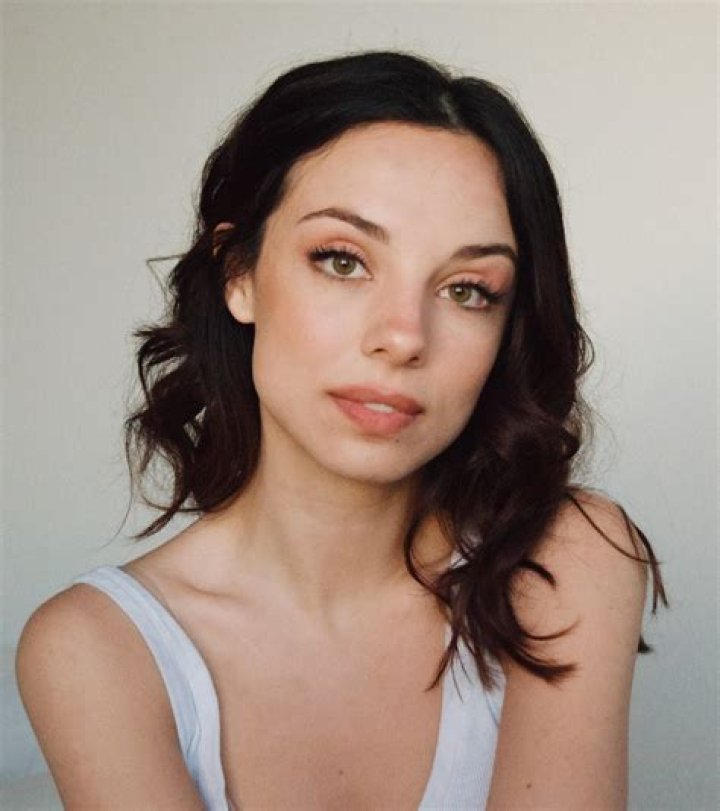 Fiona Palomo- Age, Height, Wiki, Net Worth, Boyfriend, Ethnicity