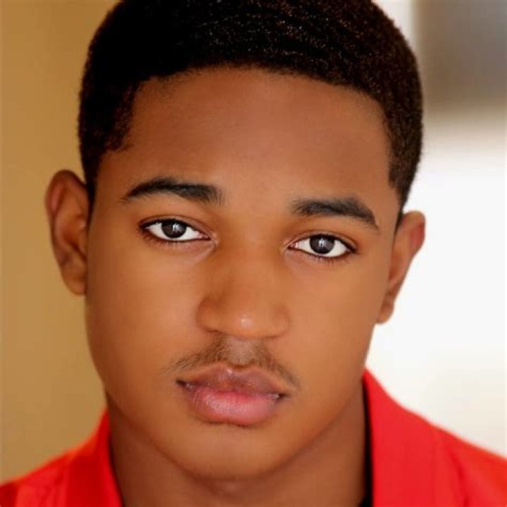 Issac Ryan Brown- Bio, Age, Height, Net Worth, Girlfriend, Dating