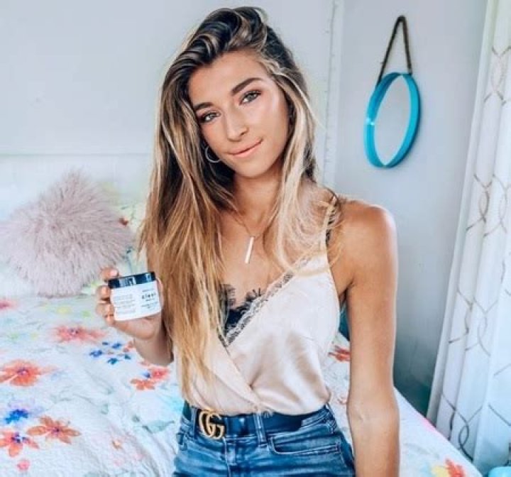 
Katie Betzing- Age, Boyfriend, Net Worth, Height, Ethnicity	