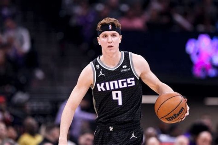 Kevin Huerter- Net Worth, Bio, Age, Girlfriend, Height, Career